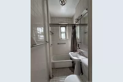 2167 33rd Street #3H, Astoria, NY 11105 - Photo 2