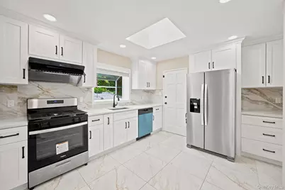 2811 Clearview Expressway, Bayside, NY 11360 - Photo 8