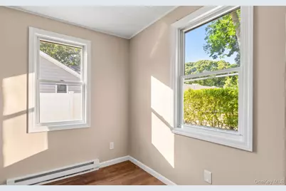 82 Adirondack Drive, Selden, NY 11784 - Photo 10