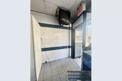 [Address not provided], Astoria, NY 11102 - Photo 2