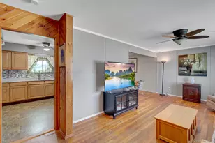 105 Madison Ave, Brentwood, NY 11717 - Photo 4