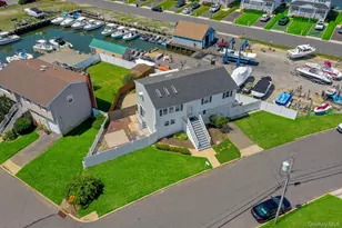 3612 Somerset Dr, Seaford, NY 11783 - Photo 34