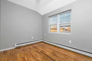 140-43 172nd St, Jamaica, NY 11434 - Photo 4