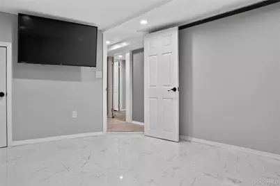 125 William Street, Valley Stream, NY 11580 - Photo 12