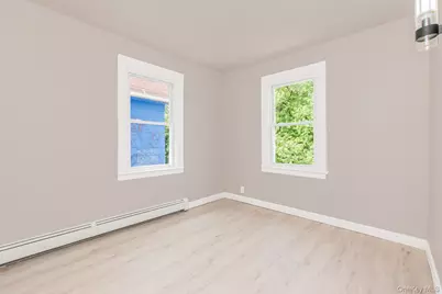 427 Taylor Avenue, Bronx, NY 10473 - Photo 12