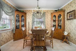 131 Euston Rd S, West Hempstead, NY 11552 - Photo 14
