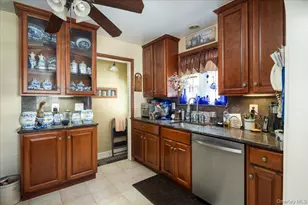 131 Euston Rd S, West Hempstead, NY 11552 - Photo 16
