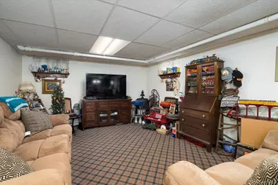 131 Euston Road S, West Hempstead, NY 11552 - Photo 20