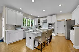 16 Eagle Ct, White Plains, NY 10605 - Photo 14