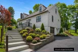 24 Woodland Dr, Wappingers Falls, NY 12590 - Photo 4