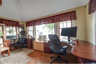 5 Harborview Lane, Huntington, NY 11743 - Photo 14