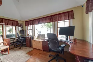 5 Harborview Ln, Huntington, NY 11743 - Photo 14