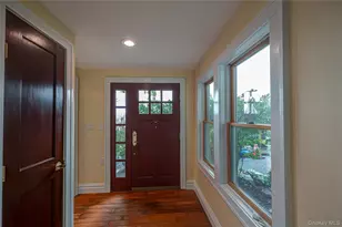 5 Harborview Ln, Huntington, NY 11743 - Photo 6