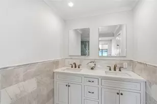 23 Wildwood Ln, Greenvale, NY 11548 - Photo 14