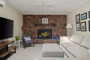 190 Cottage Blvd, Hicksville, NY 11801 - Photo 12