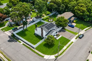 27 Galaxie Ln, Selden, NY 11784 - Photo 6