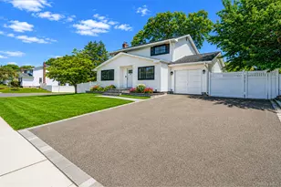 27 Galaxie Ln, Selden, NY 11784 - Photo 2