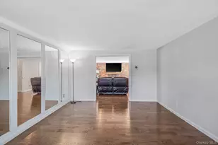 27 Galaxie Ln, Selden, NY 11784 - Photo 18
