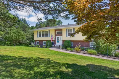 6 Gail Lane, Poughquag, NY 12570 - Photo 1
