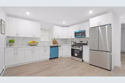 1616 Hammersley Avenue, Bronx, NY 10469 - Photo 4