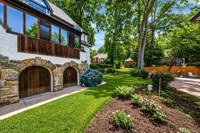 18240 Avon Road, Jamaica, NY 11432 - Photo 28