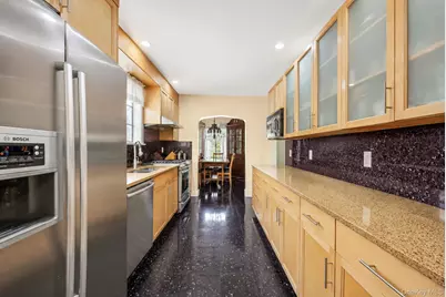 18240 Avon Road, Jamaica, NY 11432 - Photo 12