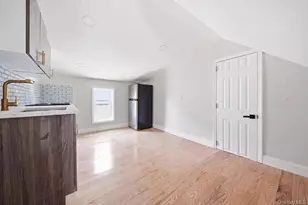 150-29 Yates Rd, Jamaica, NY 11433 - Photo 30