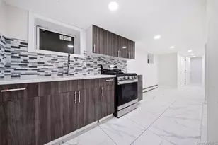 150-29 Yates Rd, Jamaica, NY 11433 - Photo 26