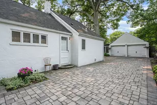 527 Brooklyn Blvd, Brightwaters, NY 11718 - Photo 34