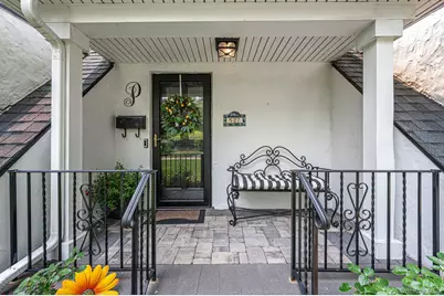 527 Brooklyn Boulevard, Brightwaters, NY 11718 - Photo 4