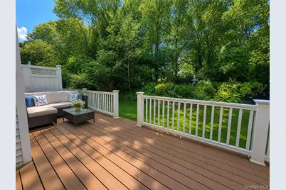802 Sara Circle, Port Jefferson Station, NY 11776 - Photo 6