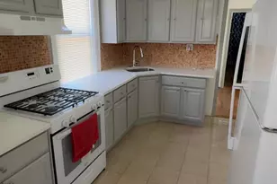 3027 Radcliffe Ave Ave, Bronx, NY 10469 - Photo 2