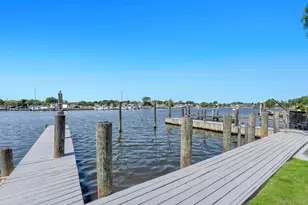 230 W Islip Rd, West Islip, NY 11795 - Photo 42