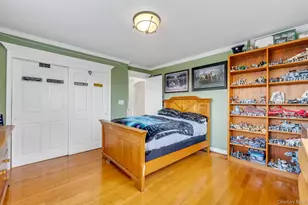 230 W Islip Rd, West Islip, NY 11795 - Photo 32