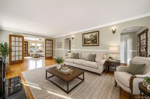 230 W Islip Rd, West Islip, NY 11795 - Photo 12