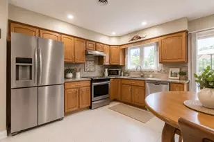 4 Shana Ln, Mahopac, NY 10541 - Photo 10