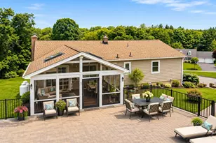 4 Shana Ln, Mahopac, NY 10541 - Photo 2
