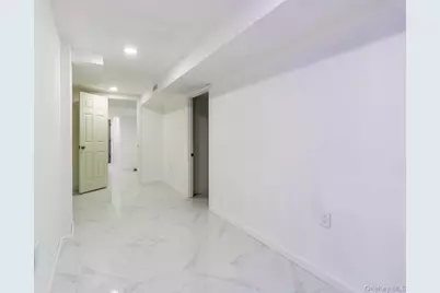 8431 Beverly Road, Kew Gardens, NY 11415 - Photo 18