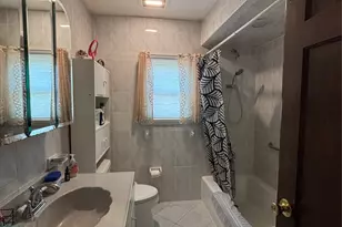 1054 Highland St, Baldwin, NY 11510 - Photo 8
