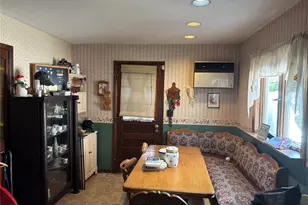 1054 Highland St, Baldwin, NY 11510 - Photo 6