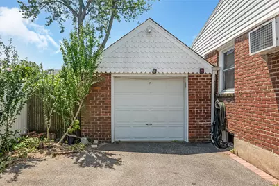 578 Patterson Street, East Meadow, NY 11554 - Photo 4