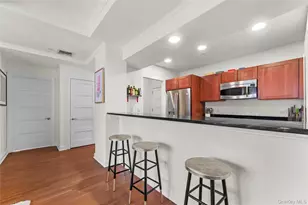 225 Stanley Ave, Mamaroneck, NY 10543 - Photo 8