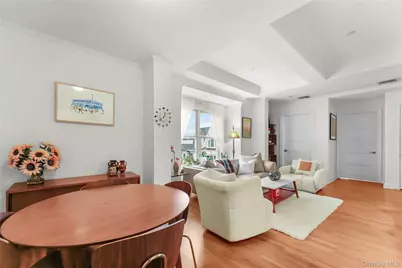 225 Stanley Avenue #419, Mamaroneck, NY 10543 - Photo 4