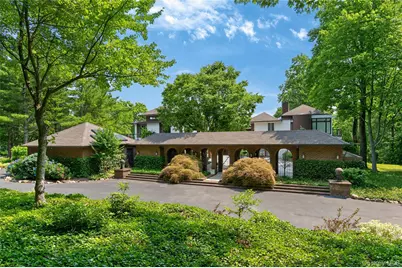 235 Cleft Road, Mill Neck, NY 11765 - Photo 2