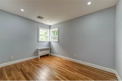 696 Peter Paul Drive, West Islip, NY 11795 - Photo 14