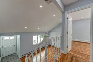 696 Peter Paul Dr, West Islip, NY 11795 - Photo 10