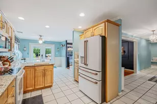 1010 Sipp Ave, Medford, NY 11763 - Photo 10