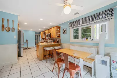 1010 Sipp Avenue, Medford, NY 11763 - Photo 12