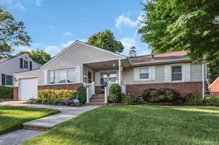 6 Emerald Dr, Glen Cove, NY 11542 - Photo 2