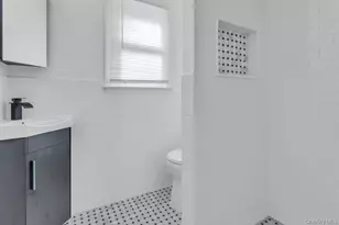 6 Emerald Dr, Glen Cove, NY 11542 - Photo 22